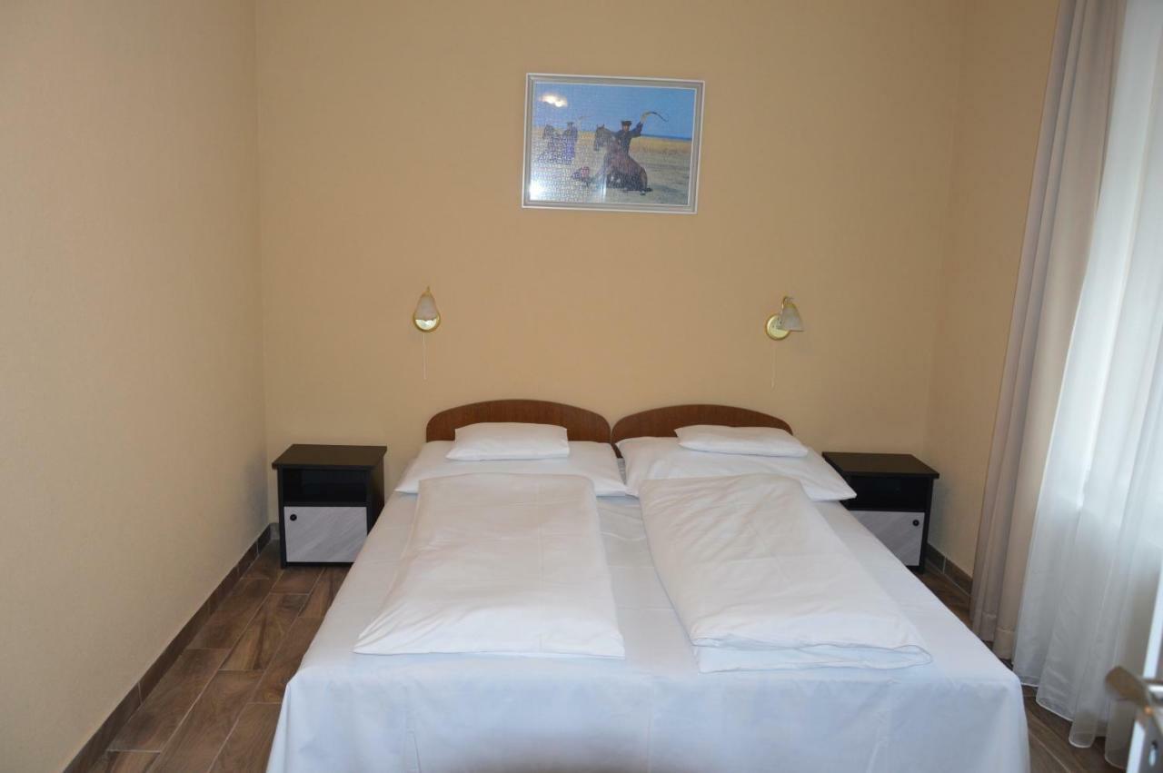 Varga Apartman Heviz Exterior photo